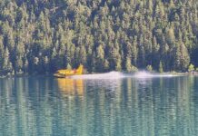 Waldbrand in Italien: Wasser aus Kärnten, Löschflugzeuge aus Slowenien