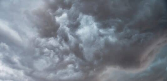 Kaltfront bringt Gewitter – wo es heute ungemütlich wird
