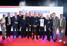 „Einsatzhelfer:innen des Jahres“: Bezirksfeuerwehrkommando Villach-Land mit Ö3-Verkehrsaward ausgezeichnet