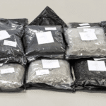11,75 Kilo Suchtgift im Kofferraum: Polizei stoppt Pkw auf der A11