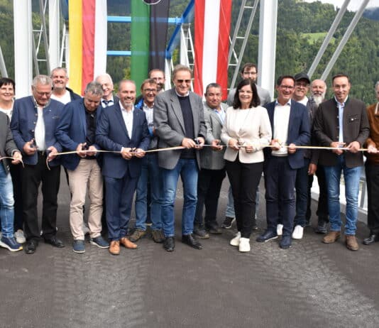Neue Waidegger Gailbrücke feierlich eröffnet