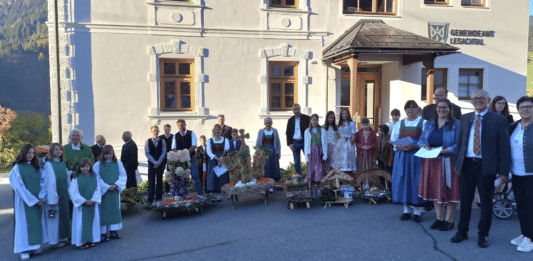 Liesing feiert Erntedank mit Tradition, Musik und Gemeinschaft