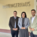Alte Schule wird zum neuen Treffpunkt der Gemeinde