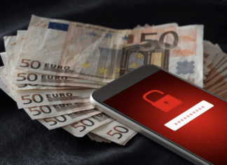 Hohe Gewinne versprochen: Lesachtaler (66) verliert mehrere Zehntausend Euro