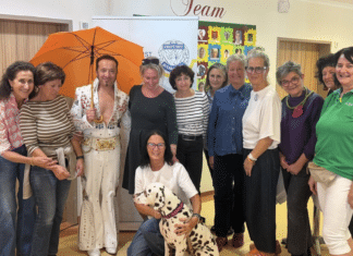 Buzgi bringt Elvis-Feeling ins Pflegeheim St. Stefan