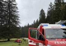 Von der Fahrbahn abgekommen und überschlagen – Einsatz auf der Windischen Höhe